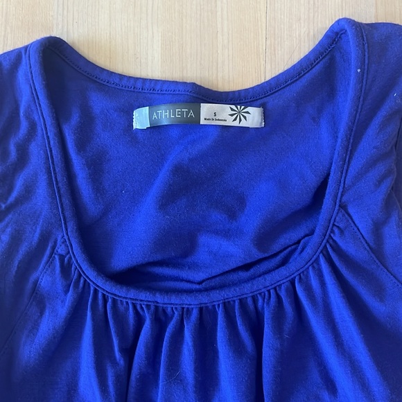 Athleta tank with built in bra - Picture 2 of 3